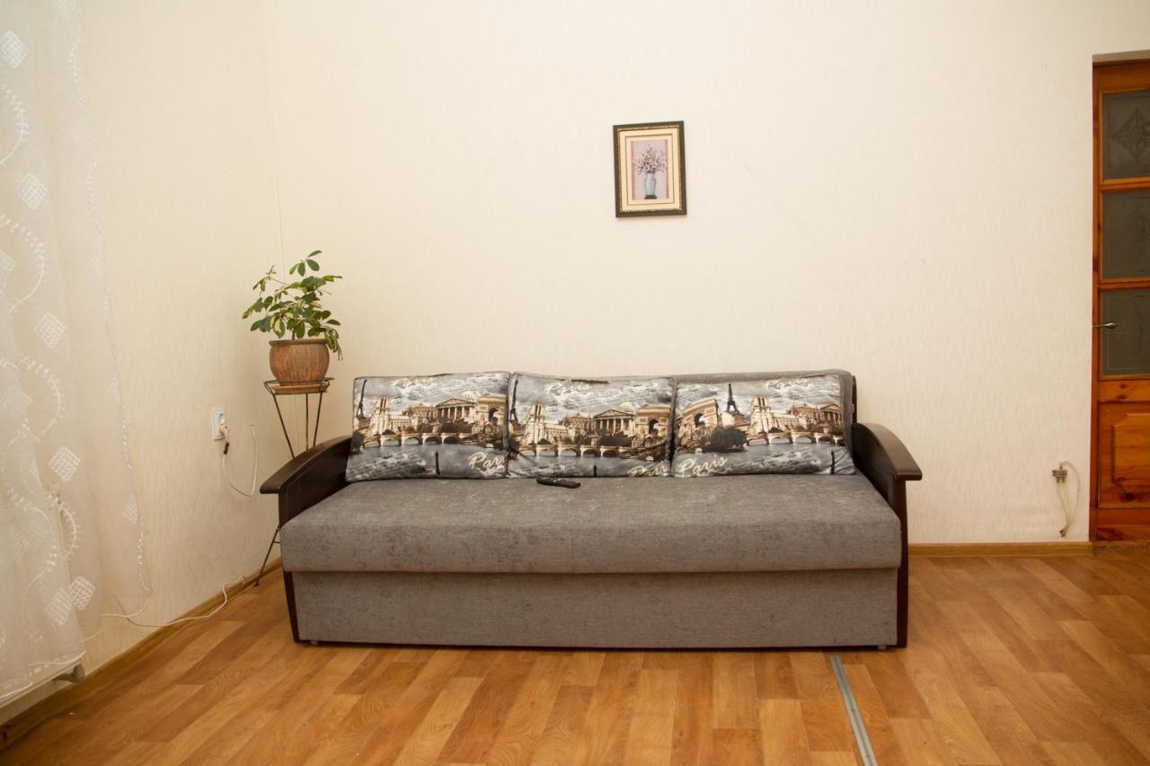 Apartment On Zhukovskogo Odesa Exterior foto